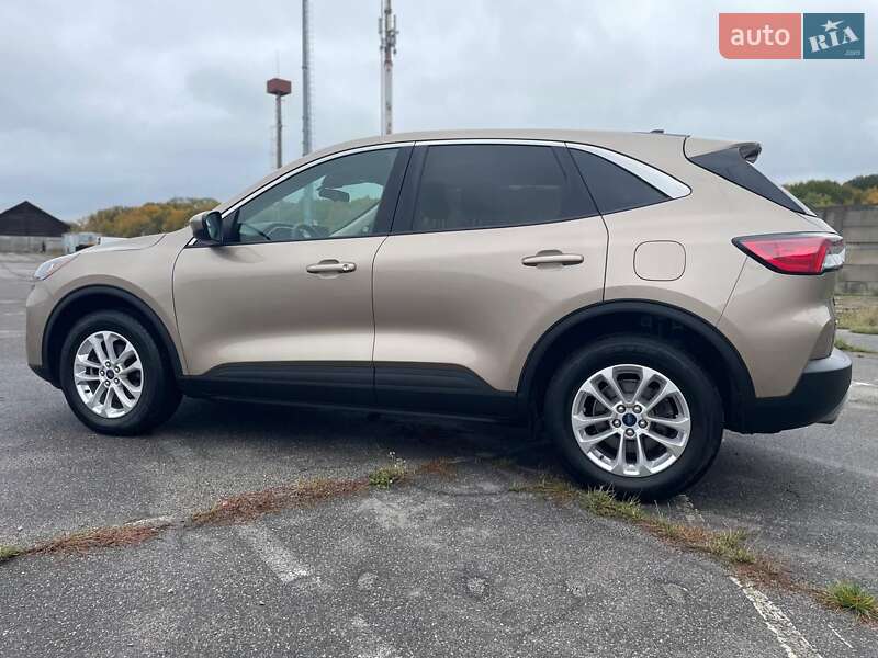 Позашляховик / Кросовер Ford Escape 2020 в Вінниці