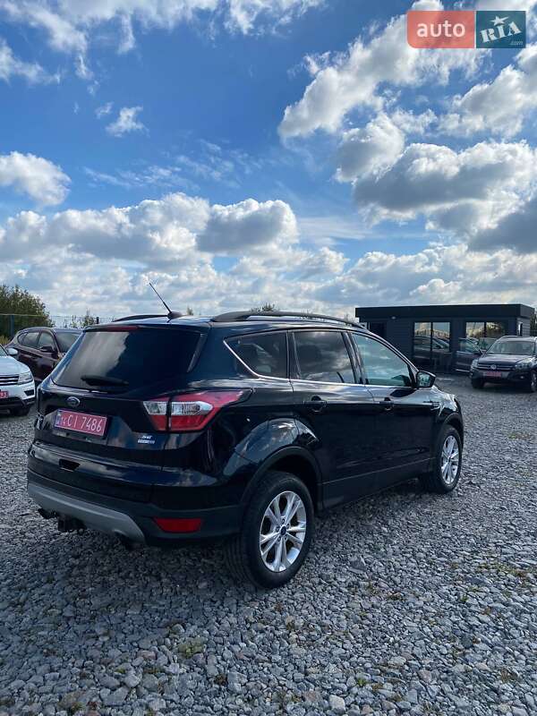 Позашляховик / Кросовер Ford Escape 2017 в Львові