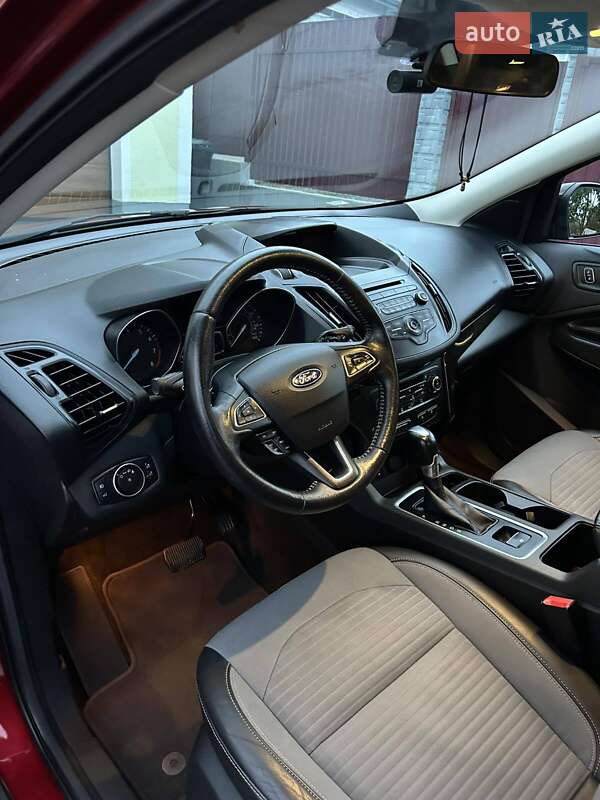 Позашляховик / Кросовер Ford Escape 2017 в Львові фото 17 Позашляховик / Кросовер Ford Escape 2017 в Львові