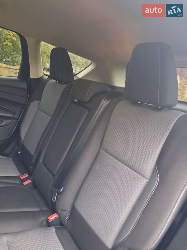 Внедорожник / Кроссовер Ford Escape 2017 в Сосновке