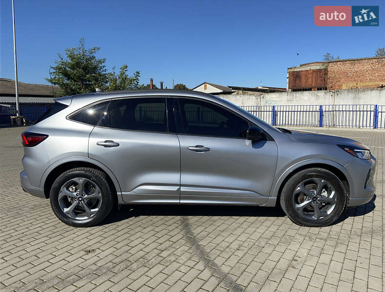 Позашляховик / Кросовер Ford Escape 2023 в Тернополі