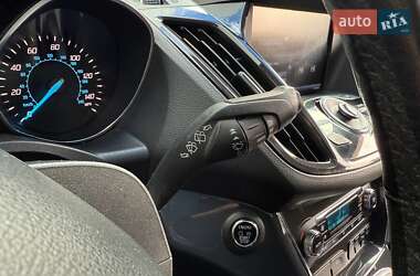 Внедорожник / Кроссовер Ford Escape 2013 в 