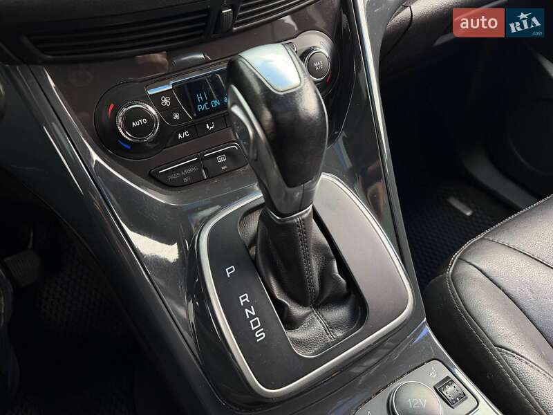 Позашляховик / Кросовер Ford Escape 2013 в Києві