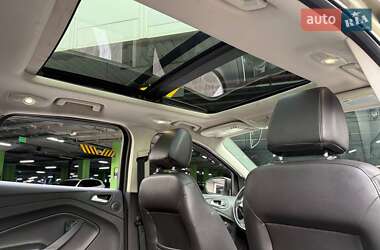 Внедорожник / Кроссовер Ford Escape 2013 в 