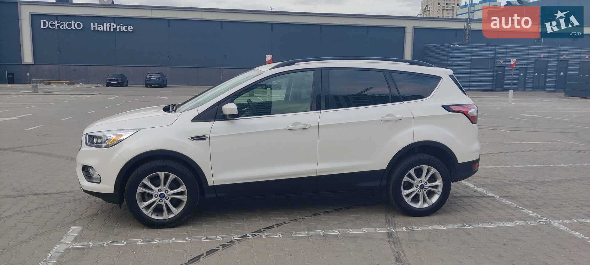 2017 Ford Escape - мініатюра 3