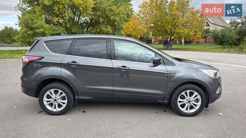 Позашляховик / Кросовер Ford Escape 2016 в Умані фото 6 Позашляховик / Кросовер Ford Escape 2016 в Умані