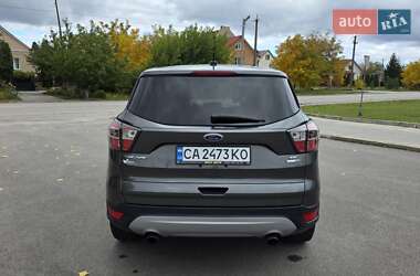 Внедорожник / Кроссовер Ford Escape 2016 в 
