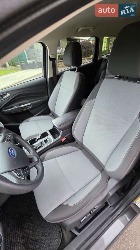 Позашляховик / Кросовер Ford Escape 2016 в Умані фото 15 Позашляховик / Кросовер Ford Escape 2016 в Умані