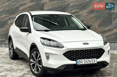 Позашляховик / Кросовер Ford Escape 2022 в 