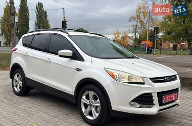 Внедорожник / Кроссовер Ford Escape 2014 в 