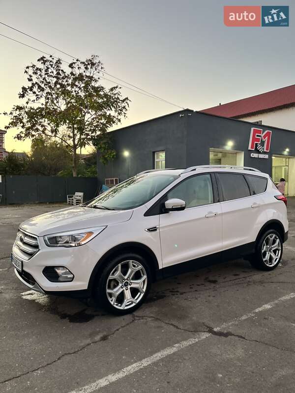 Внедорожник / Кроссовер Ford Escape 2018 в Килии фото 2 Внедорожник / Кроссовер Ford Escape 2018 в Килии