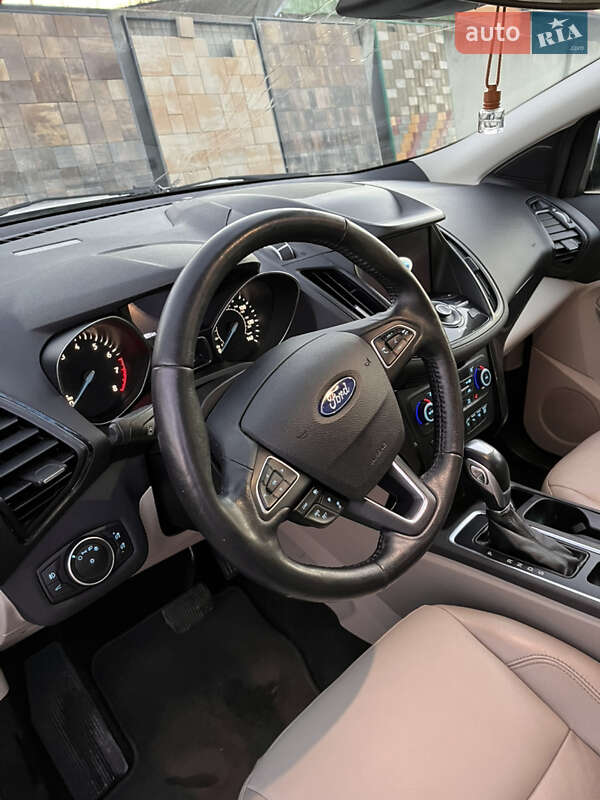 Внедорожник / Кроссовер Ford Escape 2018 в Килии фото 36 Внедорожник / Кроссовер Ford Escape 2018 в Килии