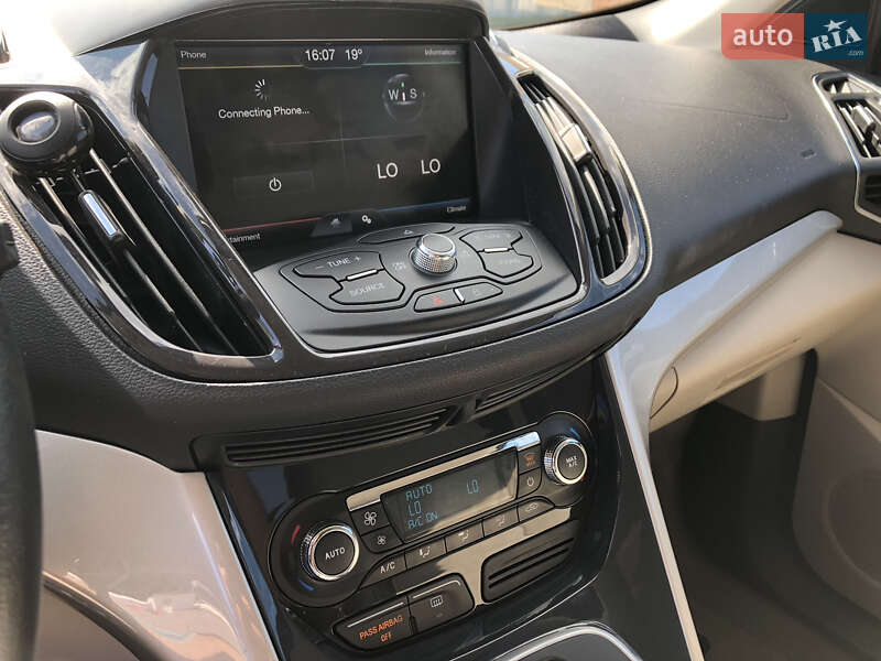 Внедорожник / Кроссовер Ford Escape 2013 в Черновцах