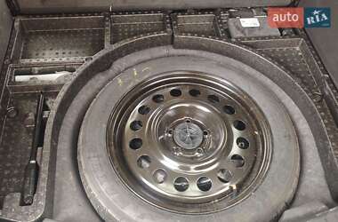 Позашляховик / Кросовер Ford Escape 2018 в 