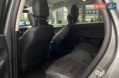 Позашляховик / Кросовер Ford Escape 2022 в 
