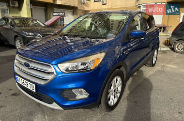 Внедорожник / Кроссовер Ford Escape 2019 в 