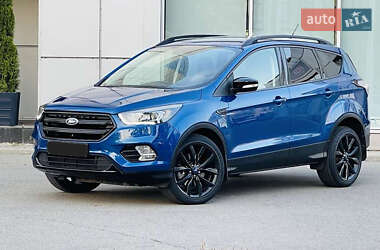Позашляховик / Кросовер Ford Escape 2017 в Києві