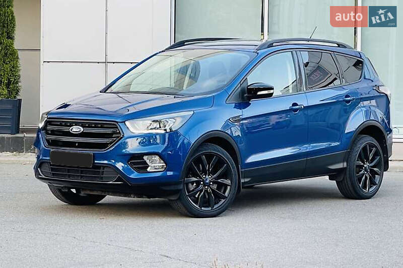 Внедорожник / Кроссовер Ford Escape 2017 в 