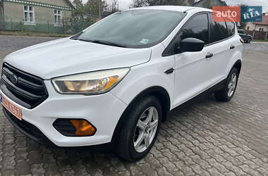 Внедорожник / Кроссовер Ford Escape 2017 в 