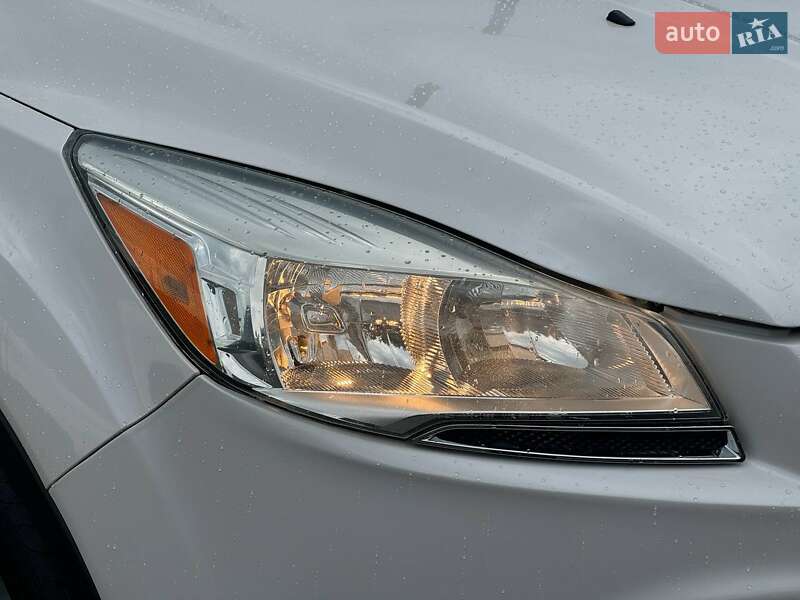 Внедорожник / Кроссовер Ford Escape 2013 в Ахтырке