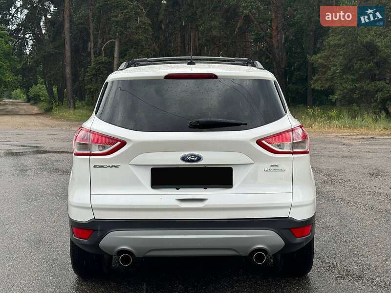 Внедорожник / Кроссовер Ford Escape 2013 в Ахтырке
