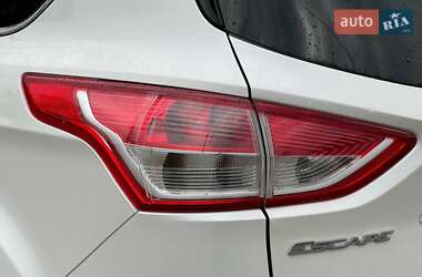 Позашляховик / Кросовер Ford Escape 2013 в 