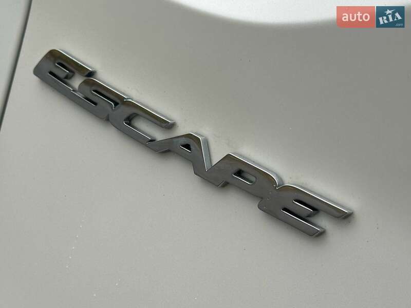 Внедорожник / Кроссовер Ford Escape 2013 в Ахтырке