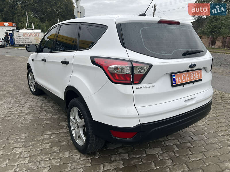 Внедорожник / Кроссовер Ford Escape 2017 в Трускавце