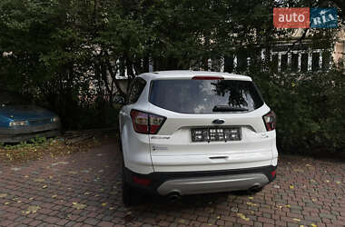 Позашляховик / Кросовер Ford Escape 2016 в  фото 14 Позашляховик / Кросовер Ford Escape 2016 в