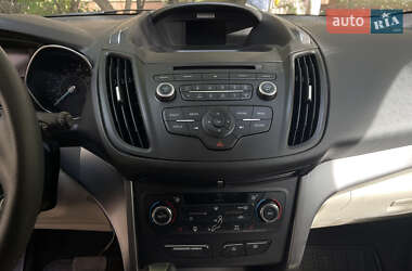 Позашляховик / Кросовер Ford Escape 2016 в  фото 21 Позашляховик / Кросовер Ford Escape 2016 в