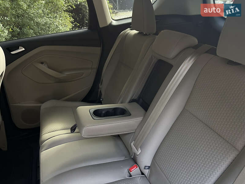 Внедорожник / Кроссовер Ford Escape 2016 в Черновцах фото 28 Внедорожник / Кроссовер Ford Escape 2016 в Черновцах
