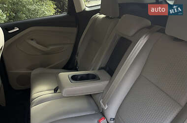 Позашляховик / Кросовер Ford Escape 2016 в  фото 28 Позашляховик / Кросовер Ford Escape 2016 в
