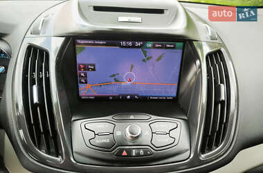 Позашляховик / Кросовер Ford Escape 2012 в 