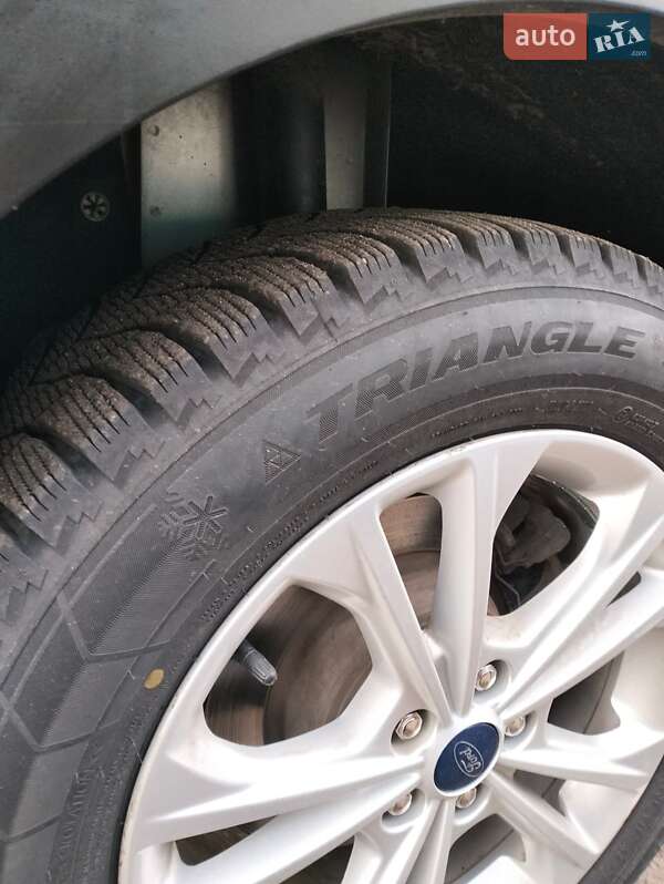 Внедорожник / Кроссовер Ford Escape 2018 в Белой Церкви