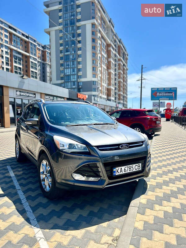 Внедорожник / Кроссовер Ford Escape 2015 в 