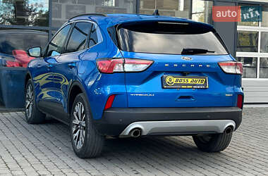 Внедорожник / Кроссовер Ford Escape 2019 в 