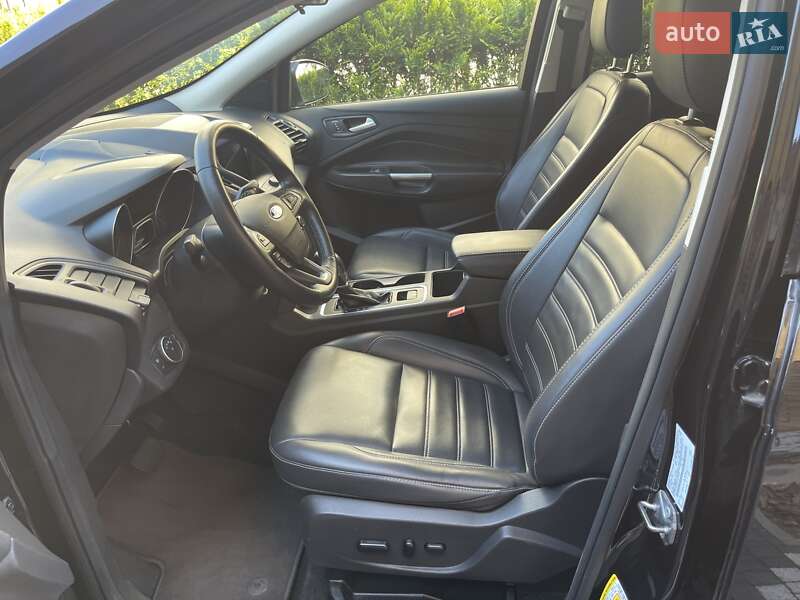 Внедорожник / Кроссовер Ford Escape 2018 в Стрые