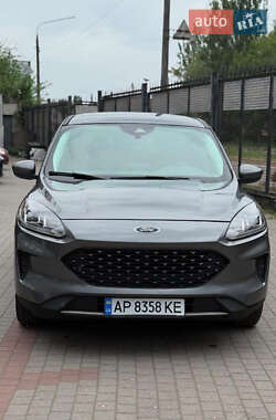 Внедорожник / Кроссовер Ford Escape 2022 в 