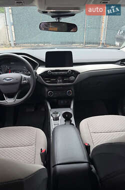 Внедорожник / Кроссовер Ford Escape 2022 в 