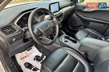Внедорожник / Кроссовер Ford Escape 2020 в 