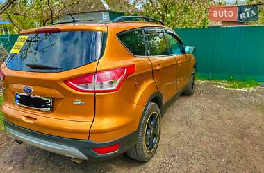 Позашляховик / Кросовер Ford Escape 2016 в 