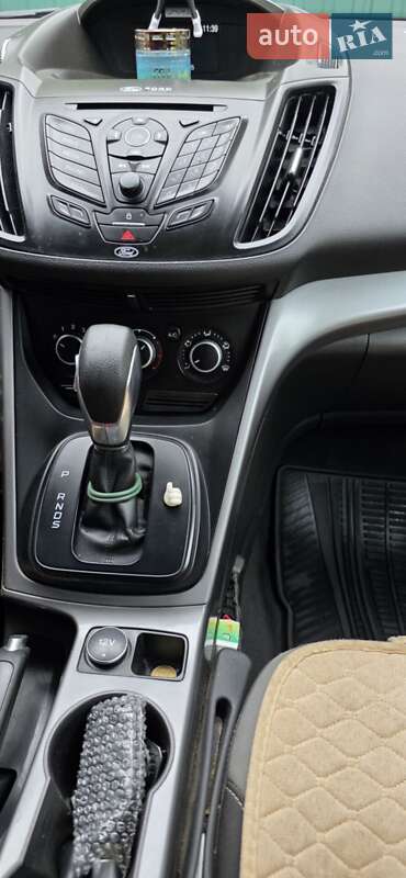 Внедорожник / Кроссовер Ford Escape 2016 в Диканьке