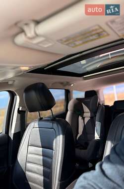Позашляховик / Кросовер Ford Escape 2016 в 