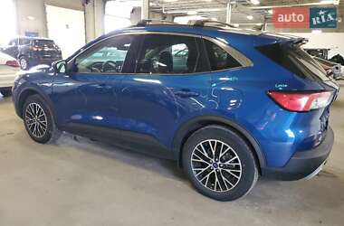 Внедорожник / Кроссовер Ford Escape 2022 в 
