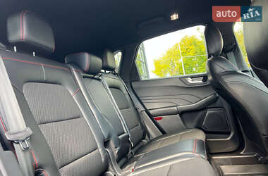 Позашляховик / Кросовер Ford Escape 2023 в 