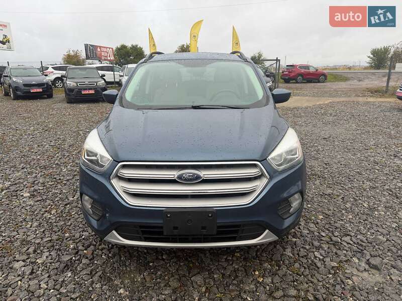 Позашляховик / Кросовер Ford Escape 2018 в Львові