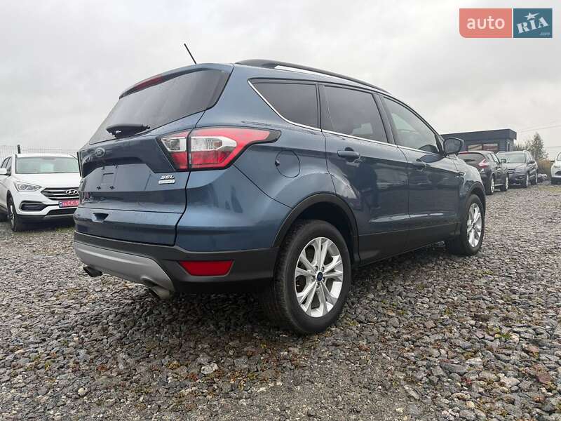 Позашляховик / Кросовер Ford Escape 2018 в Львові
