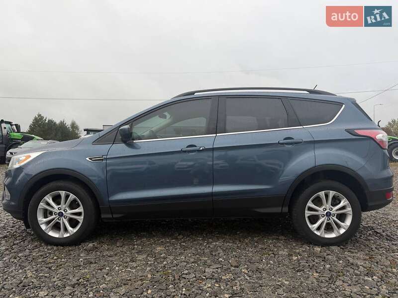 Позашляховик / Кросовер Ford Escape 2018 в Львові
