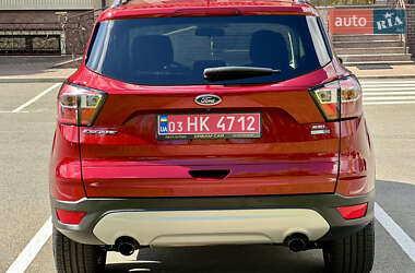 Позашляховик / Кросовер Ford Escape 2018 в 
