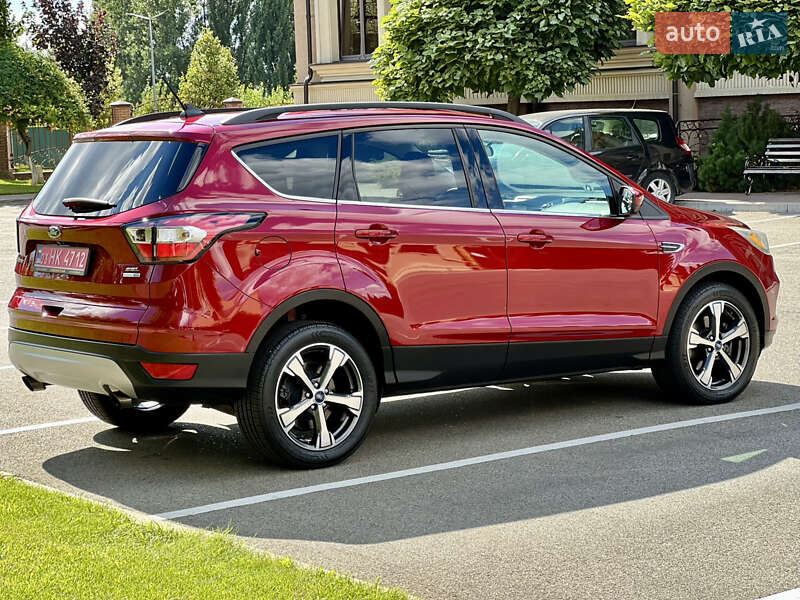 Позашляховик / Кросовер Ford Escape 2018 в Миколаєві